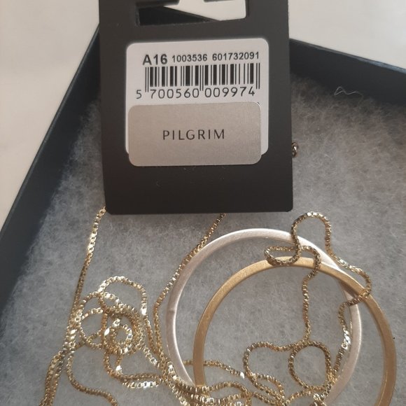S18 Pilgrim Gold Loops Necklace - Picture 7 of 11